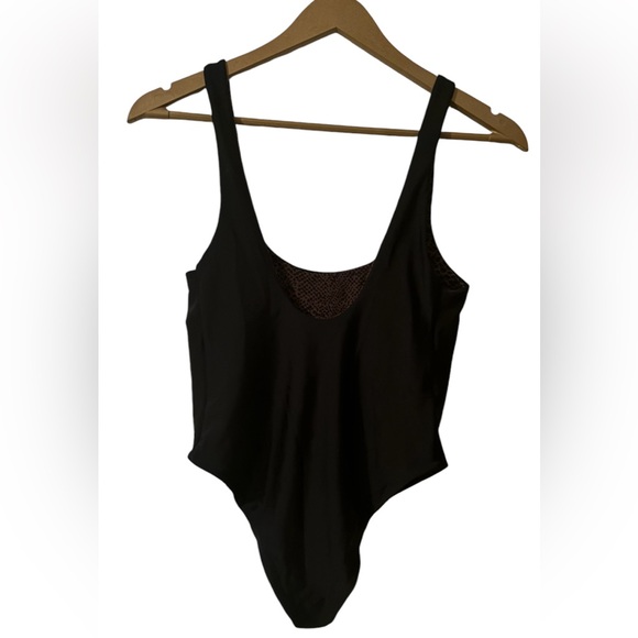 Acacia Swimwear Palm Springs Fullpc In Black Beauty Size Small - Picture 2 of 4